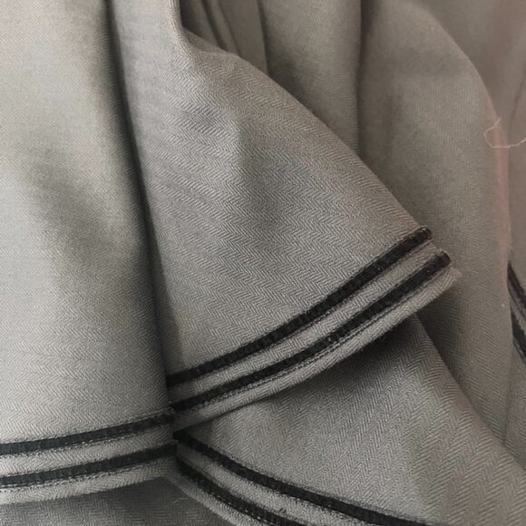 Givenchy black wool midi ruffle side skirt size 38 - Picture 3 of 5